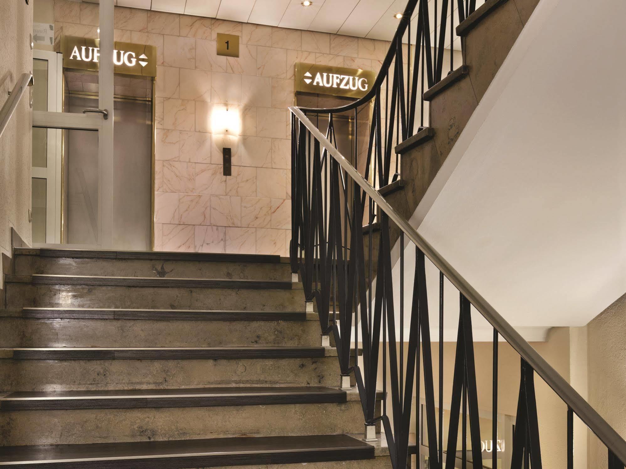 Intercityhotel Hotel