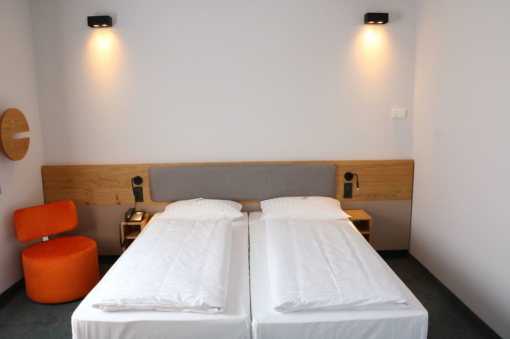 Intercityhotel Hotel 4*